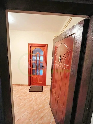 Apartament 2 camere decomandat, zona Nord - imagine 8