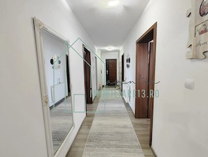 De vanzare apartament cu 3 camere, Drumul Petrestiului, etaj 2