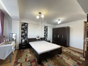 Apartament 2 camere de închiriat-zona Stefan cel mare