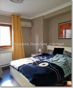 Apartament 3 camere de vanzare zona Centru - imagine 8