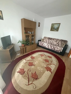 Garsonieră decomandata, 35 mp utili, etaj 1/4, zona Lapus Argesi