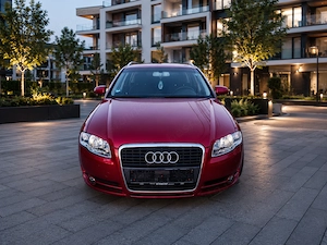 AUDI A4 2.0 Tdi ^^Klimatronic^^ Pilot Automat^^ Senzori de parcare^^ Computer de bord  - imagine 2