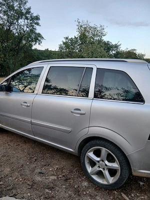 Vând Opel Zafira B - imagine 2
