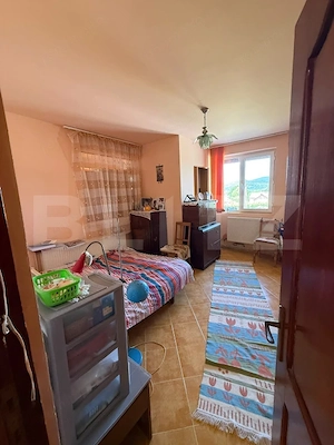 Casă P+1+M, 490 mp, teren 2.714 mp, zona Pucioasa - imagine 18