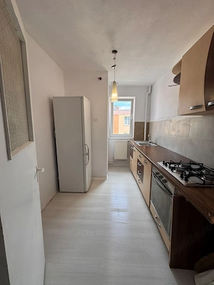 PARTICULAR. Vând Apartament 2 camere - imagine 3