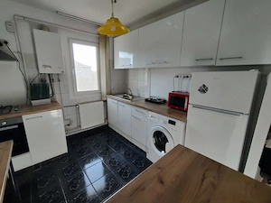 Apartament cu 2 camere de închiriat,direct de la proprietar   zona Take Ionescu, Strada București - imagine 2