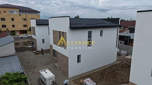 Vila 5 camere || teren 300 mp || Sos Oltenitei - imagine 15