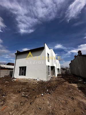 Vila 5 camere || teren 300 mp || Sos Oltenitei - imagine 8