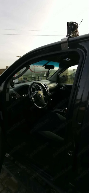Vând Nissan navara d40 