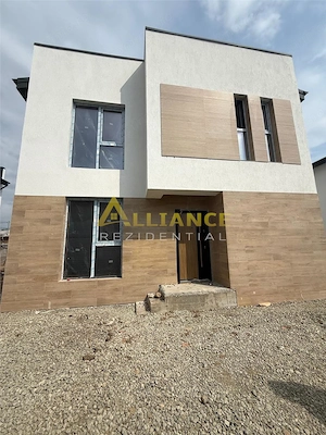 Vila individuala 5 camere ~ 3 bai ~  Teren 300 mp - imagine 2