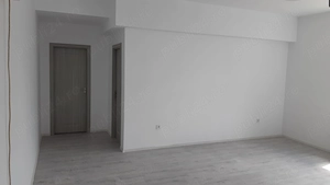 3 APARTAMENTE de vanzare in Brasov, Centrul Civic, mall AFI, liceul Mesota - imagine 6