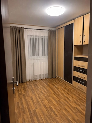 Zona Soarelui | Apartament amenajat | Centrala proprie | Mobilat si utilat - imagine 2