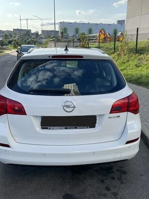 Opel Astra J An 2011 - imagine 2