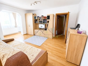 Apartament 2 camere, boxa ( beci)intabulata,  zona Grivitei