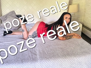 Nouă la voi (party)poze reale 