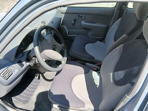 Vând Nisan Micra an 2001 .37796 km pret 2500e - imagine 2
