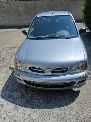 Vând Nisan Micra an 2001 .37796 km pret 2500e