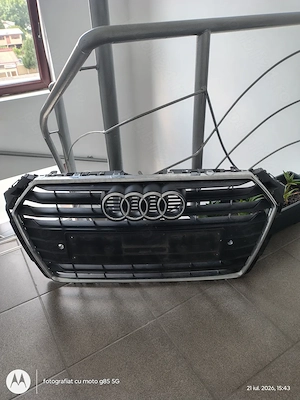 Grila radiator Audi A4 B9 (2015-2020) cu orificii senzori