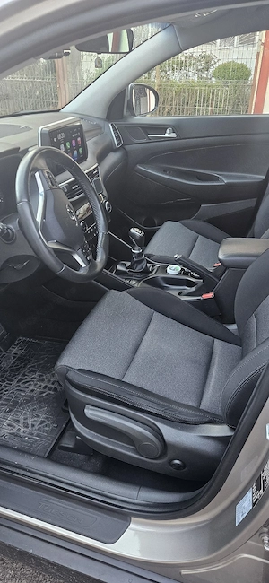 Hyundai Tucson Style 1.6 T-GDi 177 CP 4x4   Prim proprietar   58.431 km   Revizii reprezentanță - imagine 4