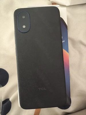 Vând telefon TCL 