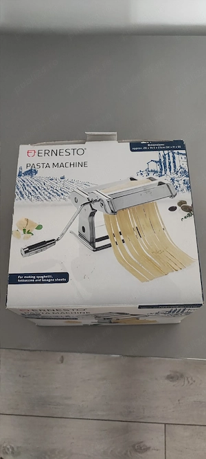Aparat de făcut tăiței 