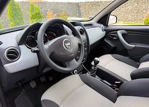 Dacia Duster 1.5 dCi 4x4 Ambiance - imagine 11