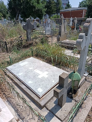 mormant cimitir sfantul Constantin brăila  - imagine 3