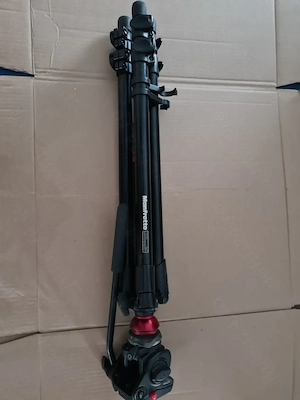 Trepied Video Manfrotto cu Cap Fluid 701HDV și Bază de Nivelare