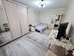 Apartament cu o camera de vanzare in zona Soarelui