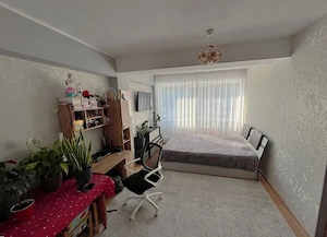 Apartament cu o camera de vanzare in zona Soarelui centrala proprie