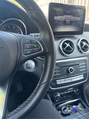 Mercedes GLA 180 - imagine 3