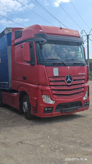 Mercedes actros  - imagine 4