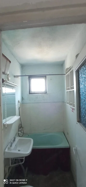 Apartament 4 camere, decomandat, Bals - imagine 9