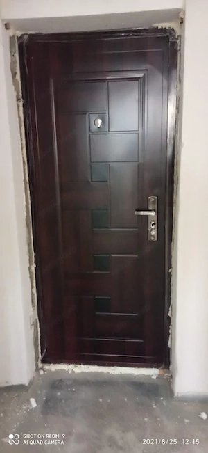 Apartament 4 camere, decomandat, Bals - imagine 2