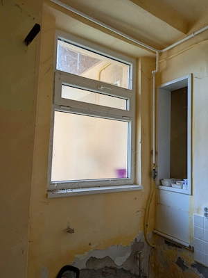 apartament la casa cu curte comuna proiect investitional la strada  - imagine 3