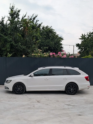 Skoda Superb 2014 - imagine 3