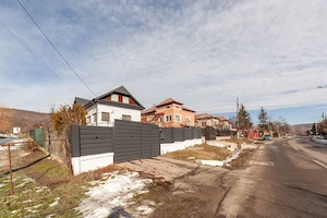 Casă Ștefănești – 1 km de Primărie | Curte mare, zonă liniștită