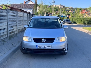 Vand Volkswagen Touran 1.9 TDI  - imagine 4