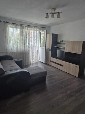 Zona Girocului | Apartament 1 camera | Decomandat | Cu balcon | Bloc izolat