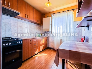 Apartament 2 camere LA CHEIE (mobilat si utilat) in Mun. Deva, Jud. HD, zona Gojdu. - imagine 3