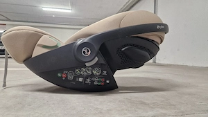 Scoică auto Cybex Cloud G i-Size Plus + husă originală de vară