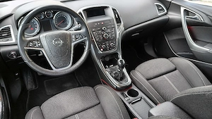 Opel Astra J 2013 1.4 T Benzina  - imagine 2