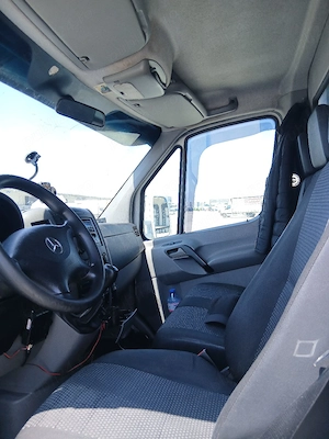 Sprinter de vanzare , s-au schimb cu Camion frigorific de 18 tone - imagine 8