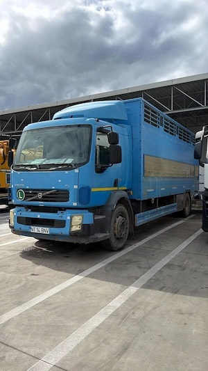 dezmembrez volvo fl  euro 5 - imagine 4