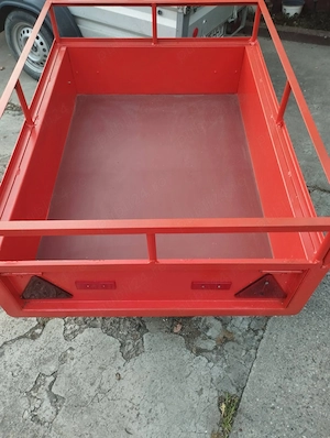 Vand remorca tractoras s-au motocultor stare nou 500 kg  , cauciucuri nou noute 500 8 , pod robust  - imagine 5