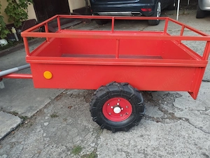 Vand remorca tractoras s-au motocultor stare nou 500 kg  , cauciucuri nou noute 500 8 , pod robust  - imagine 4