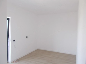 Triplex, P+E, Sacalaz, 3 si 2 dormitoare, living, la cheie, 105 si 86mp, com=0% - imagine 13