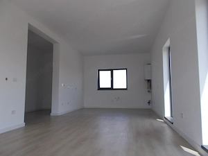 Triplex, P+E, Sacalaz, 3 si 2 dormitoare, living, la cheie, 105 si 86mp, com=0% - imagine 5
