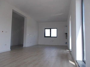 Triplex, P+E, Sacalaz, 3 si 2 dormitoare, living, la cheie, 105 si 86mp, com=0% - imagine 4