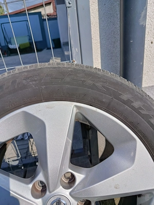 Vind 4 anvelope Bridgestone  215/60/R17 - imagine 3